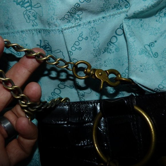 BABEE D LARGE EMBOSSED LEATHER BAG. EUC - Picture 14 of 16